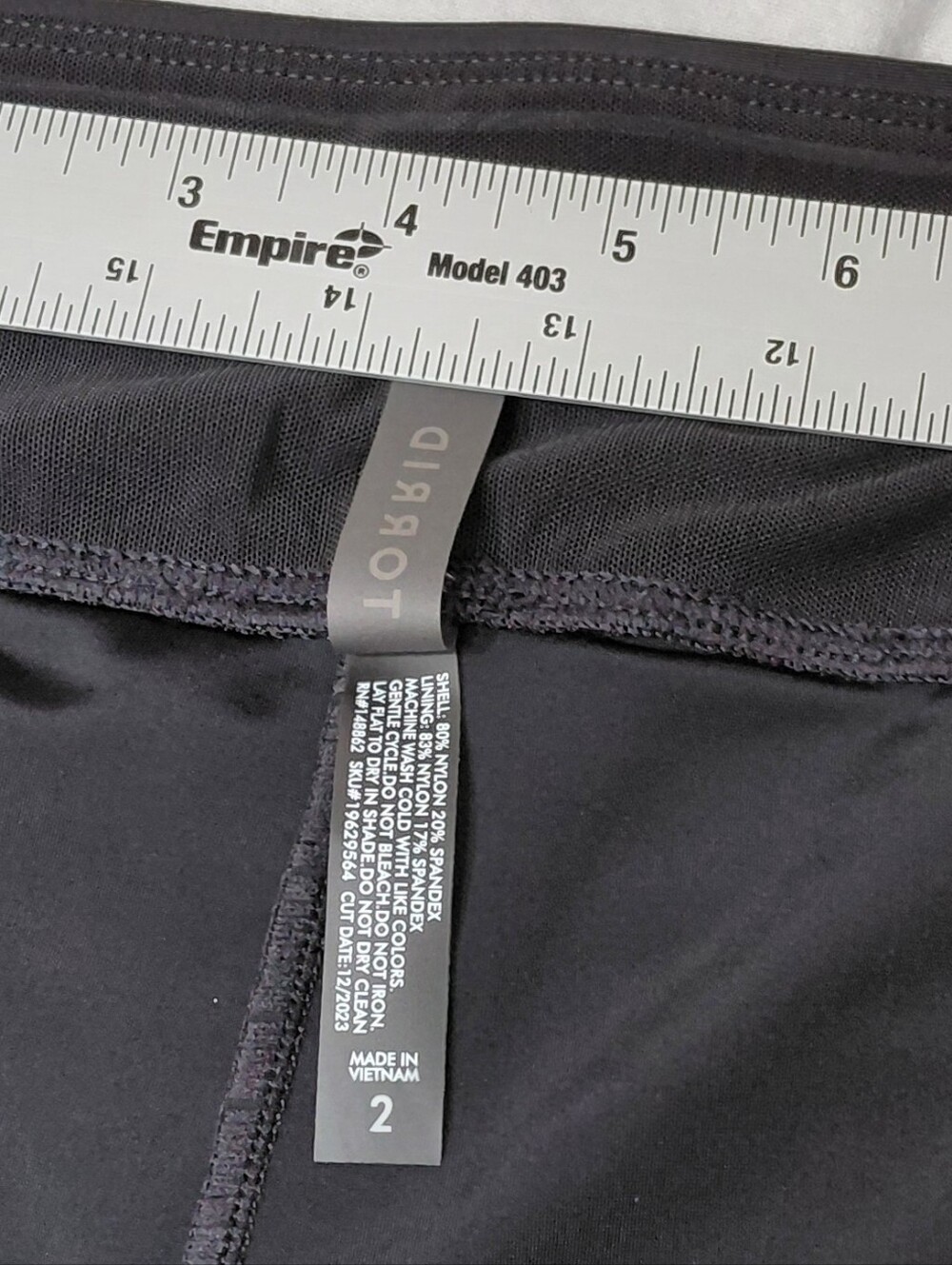 Torrid Size 2 Black Athletic Capri Swim Leggings - Picture 5 of 13